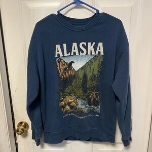 Original Use Alaska Graphic Blue Crewneck Sweatshirt oversized small